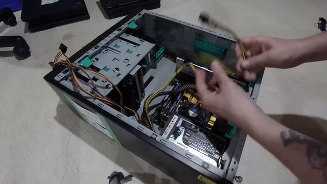 ETHEREUM Mining on Sapphire Radeon RX580 8GB - HiveOS смотреть онлайн