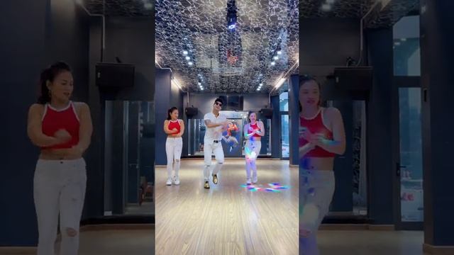 Zin 95 Zumba | Lao A Lao Bachata | Prince Royce | Easy Bachata Dance Steps | Bachata Music 2021 | смотреть онлайн