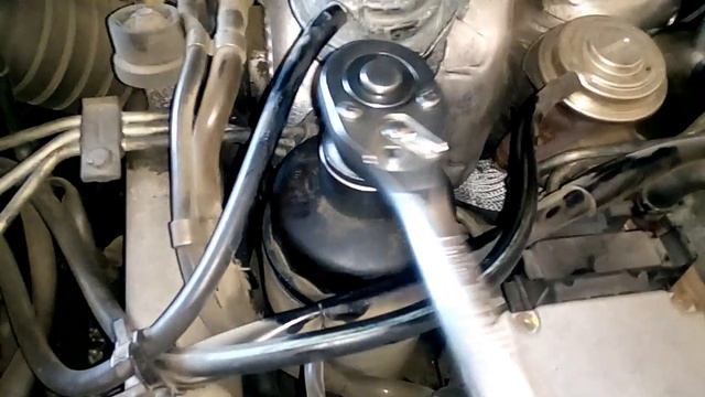 Замена масла Audi A6 2.5 TDI (2000 - 2005) смотреть онлайн