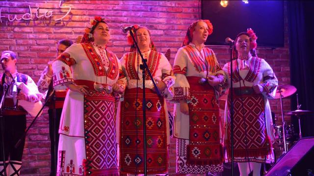 Стойно ле, моме юбава – квартет „Зорница“ и оркестър „Ха, наздраве!“ смотреть онлайн