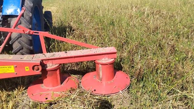 Косим картошку роторною косаркою, трактором Т 40, косим картоплю смотреть онлайн