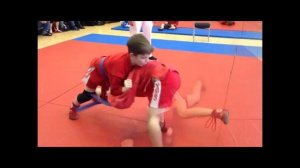 Проход в ноги, контр-бросок Емельяненко / Урок Самбо детям - техника броска "подлокотник"