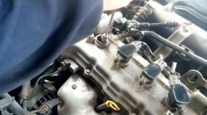 КАК ВЫКРУТИТЬ СЛОМАННУЮ СВЕЧУ? HOW TO CUT THE BROKEN CANDLE?