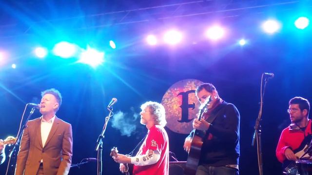 Lyle Lovett, Sam Bush, and Infamous Stringdusters смотреть онлайн