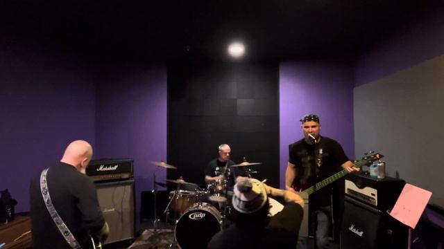 “Sonic Reducer” by the Dead Boys (cover by Seeds Of Doom) 2/5/24 @ Fenix Studios смотреть онлайн