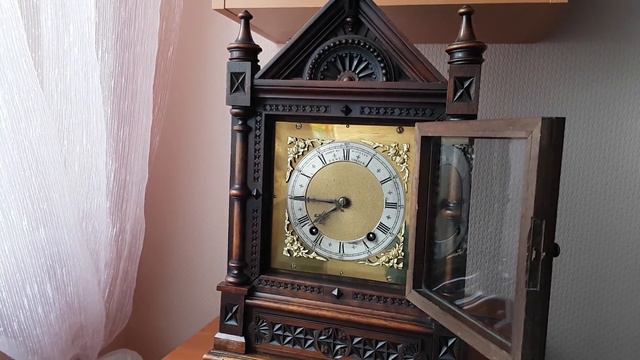 Четвертные каминные часы W&H смотреть онлайн