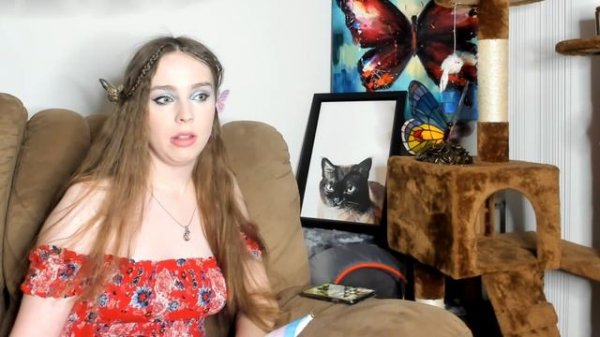 Transgirl influencer realness