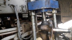 Замена шкворней. Шкворнедавка в деле.