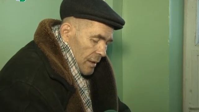 Живет в подъезде смотреть онлайн