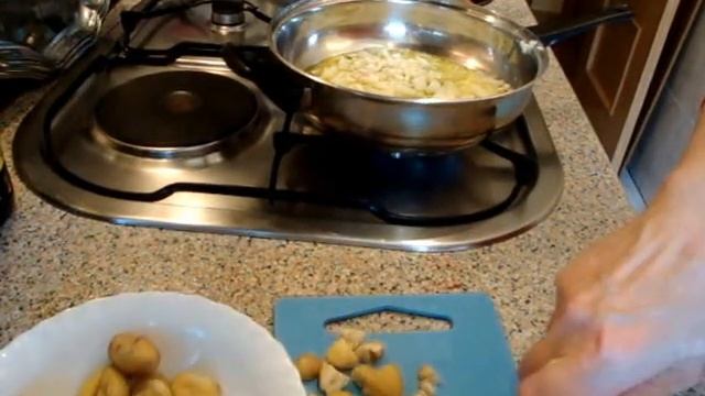 CARNE CON CASTAÑAS.Мясо с шампиньонами и каштанами.