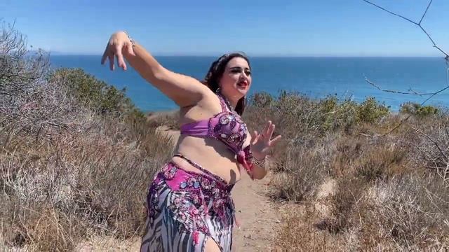 "Abstract Zither" Bellydance Music Video - music and dance by Miss Thea смотреть онлайн