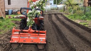 Японский мини трактор Kubota GL 200 в работе. Как сделать грядки почвофрезой минитрактора