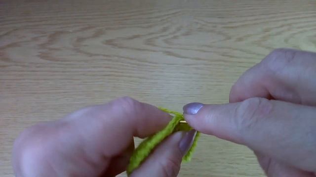 ?Вяжем простой «бабушкин квадрат». Вязание для начинающих.