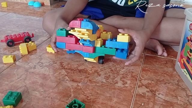 Membuat pesawat terbang dari lego mainan edukasi anak смотреть онлайн