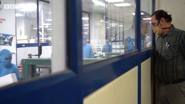How Africans See Made in China VS India смотреть онлайн