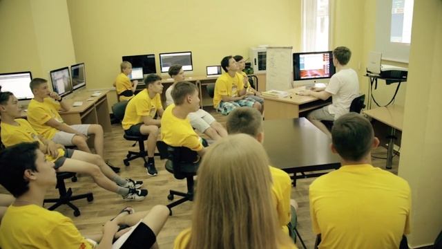 1С:Клуб программистов в «Орленке» учимся отдыхая и купаясь смотреть онлайн