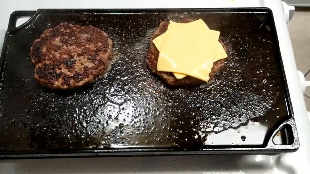 Double Cheeseburger - Spicy Thousand Sauce - Epic Burger Collaboration