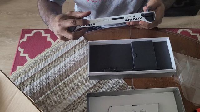 ASUS ROG Ally Unboxing смотреть онлайн