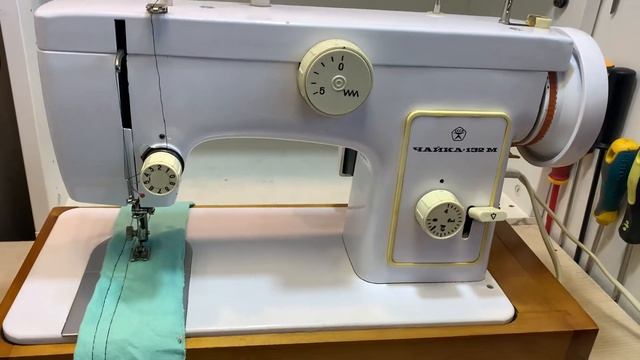 Как должна работать швейная машинка Чайка 132М после регулировки смотреть онлайн