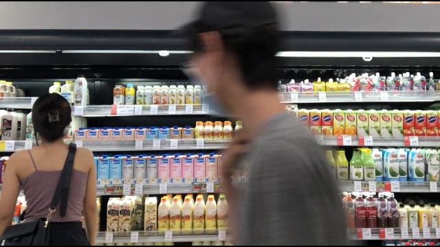 An ordinary day VLOG🍂 - Grocery shopping with mom 👧🏻🛒 + Eames chair unboxing 🪑 смотреть онлайн