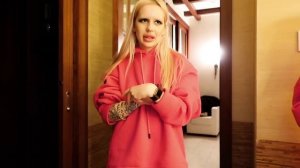 БОГАТЫЕ СЕСТРЫ ТИФФАНИ и КАРТЬЕ БУГАТТИ ВЫЖИВАЮТ на 1000 РУБЛЕЙ 24 ЧАСА