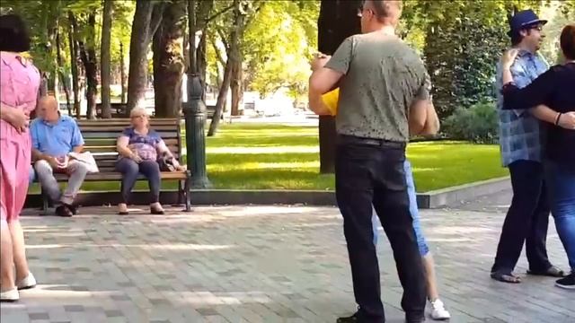 НЕ ТАКАЯ ТЫ КАК ВСЕ!!!САД ШЕВЧЕНКО,ТАНЦЫ ВОЗЛЕ МАРКА БЕРНЕСА!!! смотреть онлайн