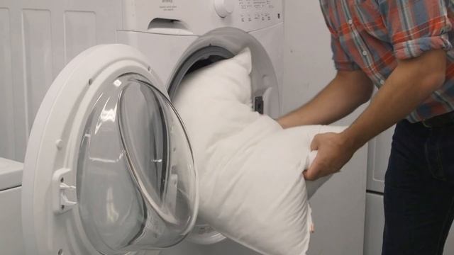 Как стирать подушку в стиральной машине смотреть онлайн