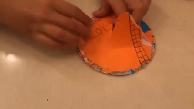 Открываем бумажный LoL смотреть онлайн