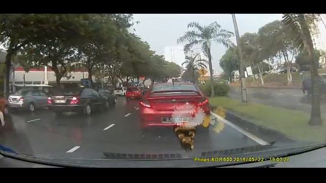 Philips ADR Automotive Driving Recorder HD 720p(Rainy Day) смотреть онлайн
