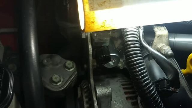 Changing The Vvt Solenoid  And Valve Cover Gasket On Toyota Echo    2001