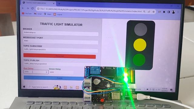 [DEMO] Traffic Light Simulator | MQTT Over Websocket смотреть онлайн