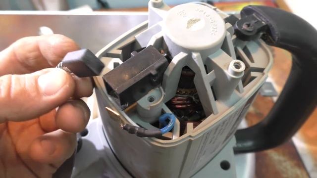 Интерскол ДП-1900 замена щеток. смотреть онлайн