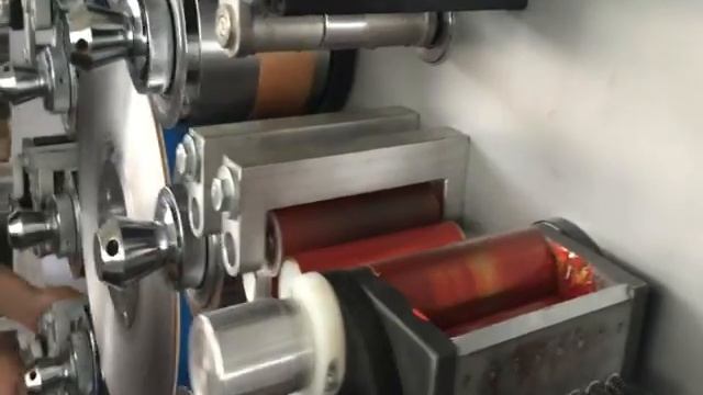 UGS1004 Automatic Rotary Label Printing Machine смотреть онлайн