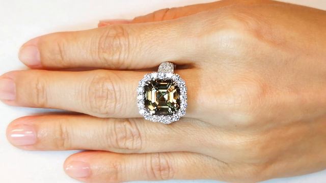 Zultanite ring at 9.34 carats by Kat Florence. KF07144 смотреть онлайн