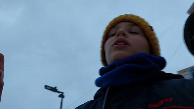 пробуем чипсы Лава лава от А4 смотреть онлайн