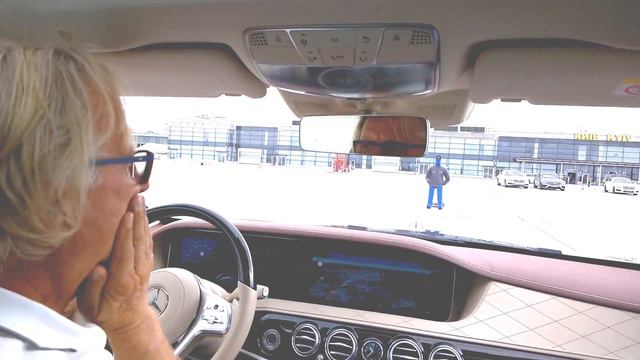 Новый Mercedes-Benz S-Class даже случайно не наедет на пешехода смотреть онлайн