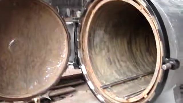 RADIAL LOCKING SYSTEM AUTOCLAVE