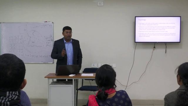 PG Certificate Prog. in Geoinformatics_Unit-7: GIS Data Types смотреть онлайн