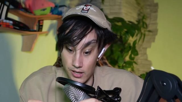 ХОЛИ БАМ VS ОЛЯ КЕКС // играем в ЧИКЕН ГАН! @HolyBaam смотреть онлайн