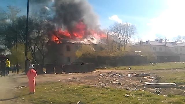 Пожар г.Сысерть,на против улицы Орджоникидзе 9 смотреть онлайн