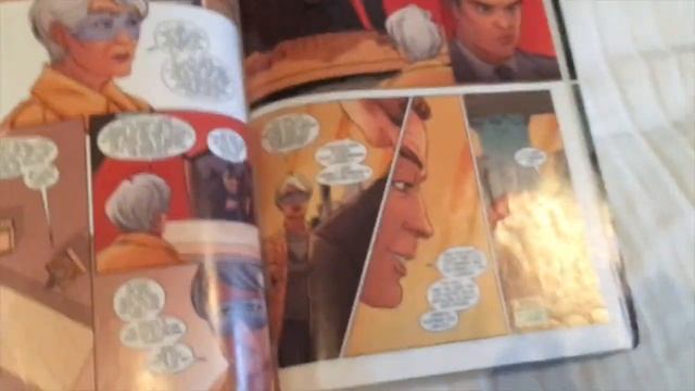 FACT! Why Roller Girl Would Beat Batgirl Beyond in a Fight смотреть онлайн