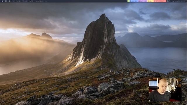 My Workflow - Tiling Window Managers, Workspaces and Multi-Monitors смотреть онлайн