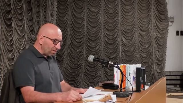 Муж постоянно обвиняет во всём жену! #сатьядас #женщина #отношения #психология #мужчина #брак