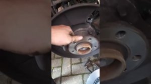 Volvo XC60 2015 rear brake pads and disk replacement.