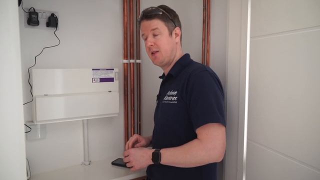 10 things you NEED TO KNOW before getting an ELECTRIC VEHICLE CHARGING POINT installed at your home смотреть онлайн