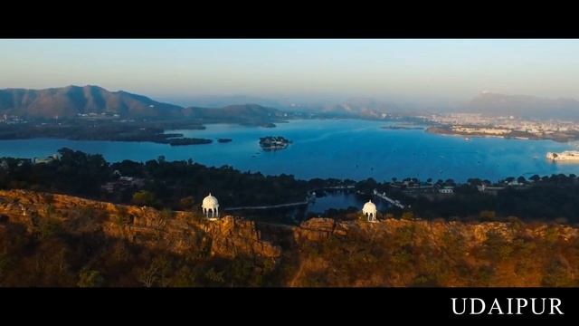Discover India with the LaLiT смотреть онлайн