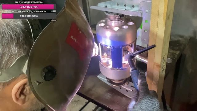 Ломаем капот на Мерседес W221 ночью / стрим смотреть онлайн