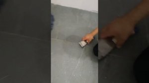 как отмыть плитку от водоэмульсионной краки