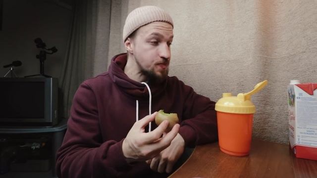 26000 КАЛОРИЙ. РАЦИОН ДВУХ САМЫХ СИЛЬНЫХ ЛЮДЕЙ В МИРЕ! ЭДДИ ХОЛЛ И ХАФТОР БЬЕРНСОН.