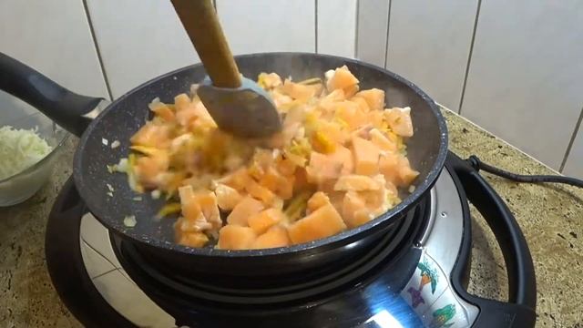 Рыба в сливочном соусе с макаронами на гарнир! смотреть онлайн